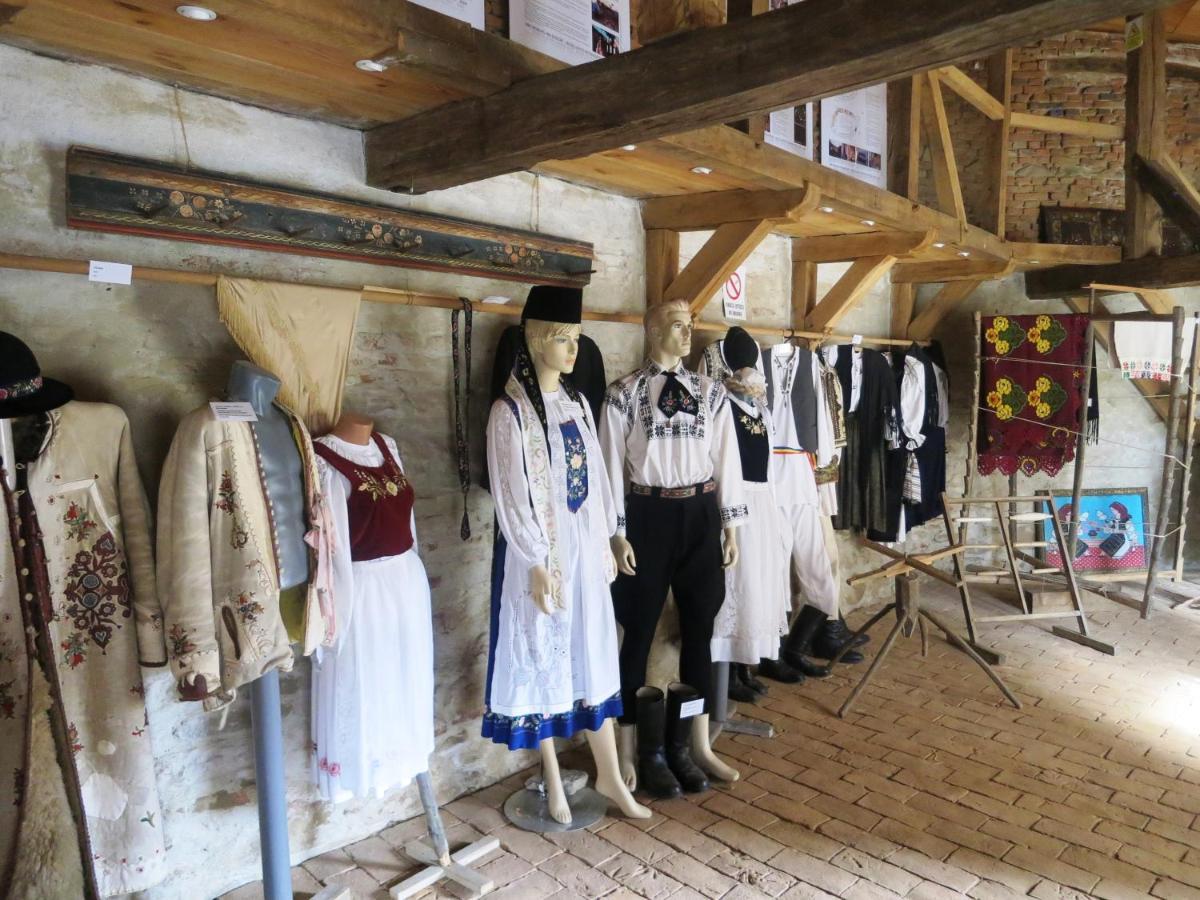 Medieval Apartments Frauendorf Axente Sever Экстерьер фото