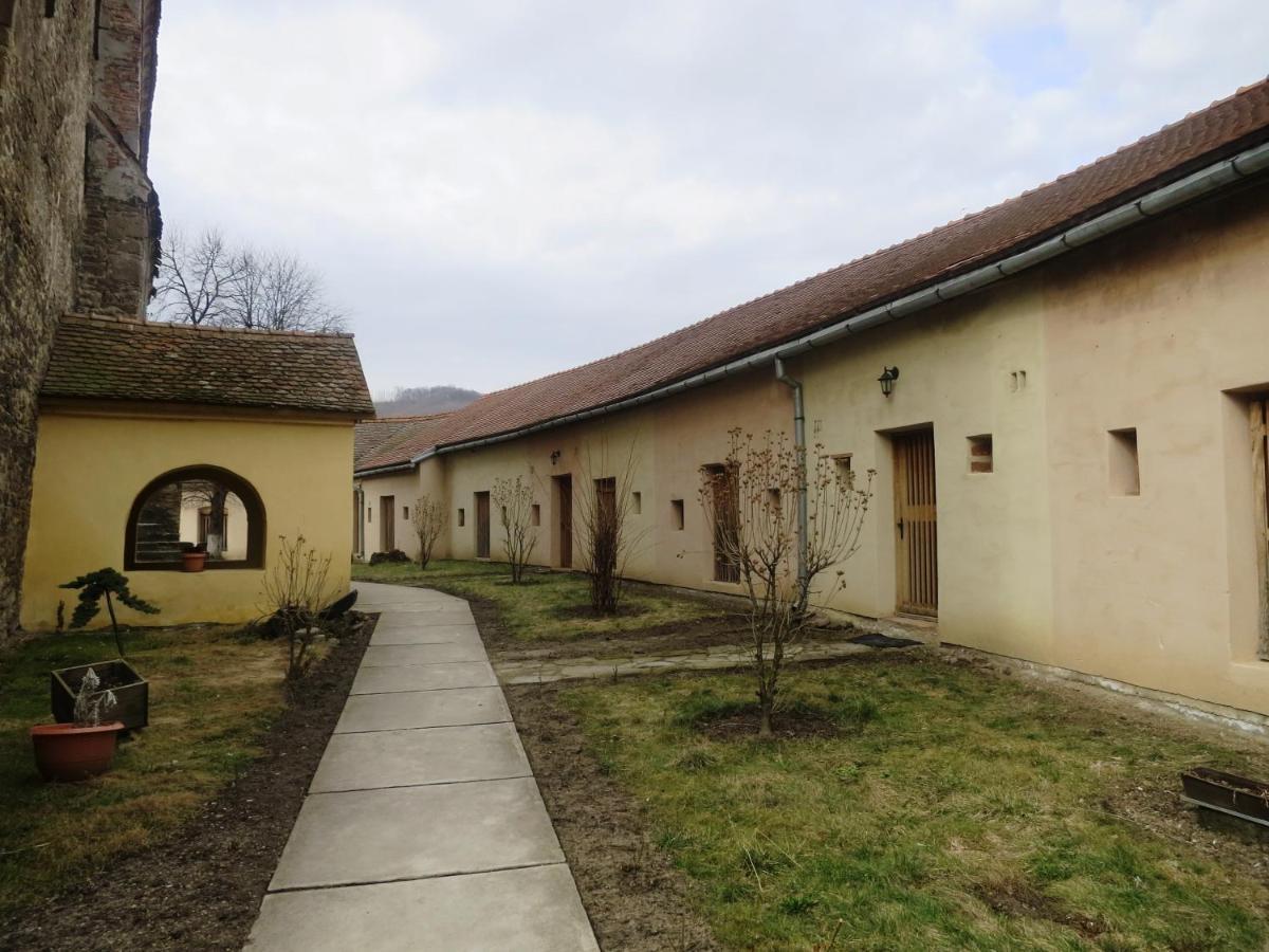 Medieval Apartments Frauendorf Axente Sever Экстерьер фото